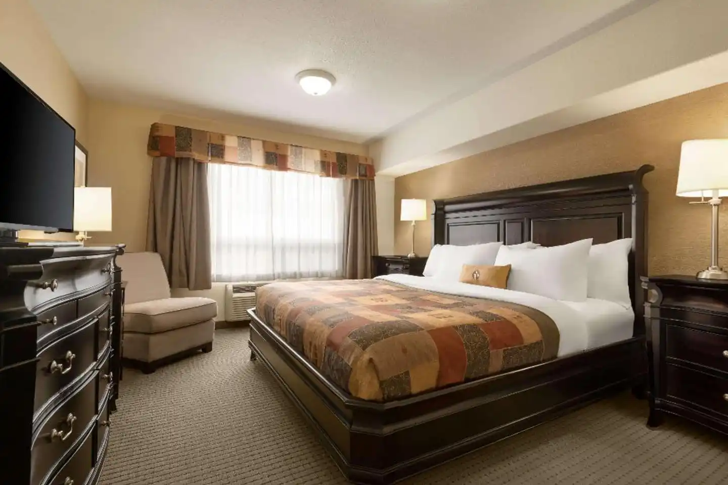 Ramada by Wyndham Drayton Valley Wohnbeispiel