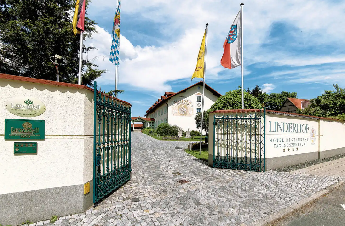 Hotel & Restaurant Linderhof Aussenansicht