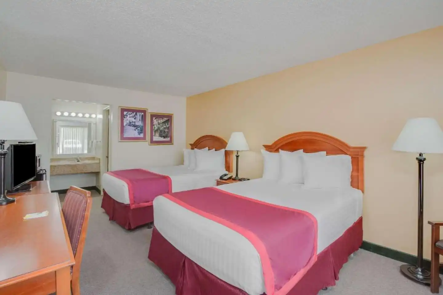 Days Inn by Wyndham Asheville West Wohnbeispiel