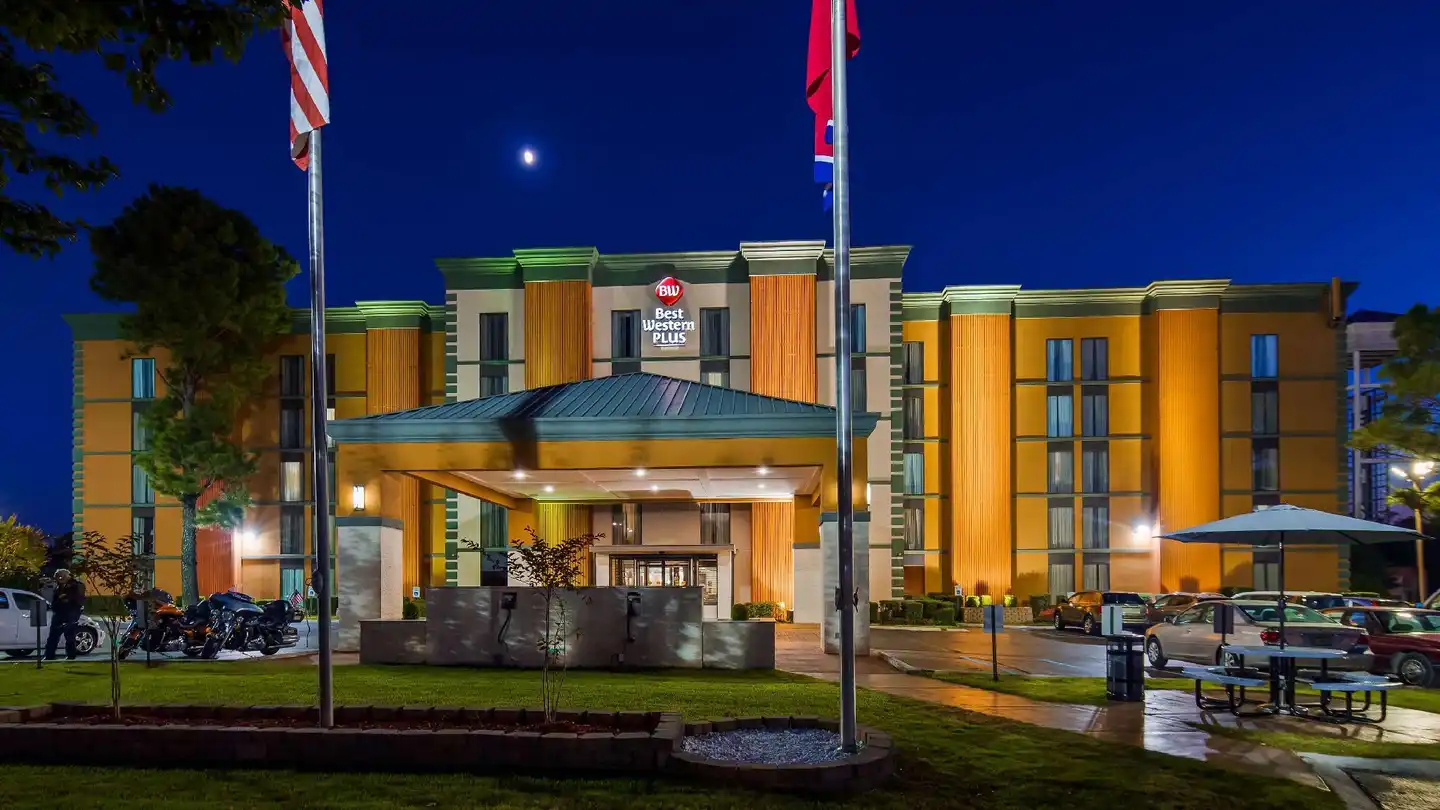 Best Western Galleria Inn & Suites Memphis Aussenansicht