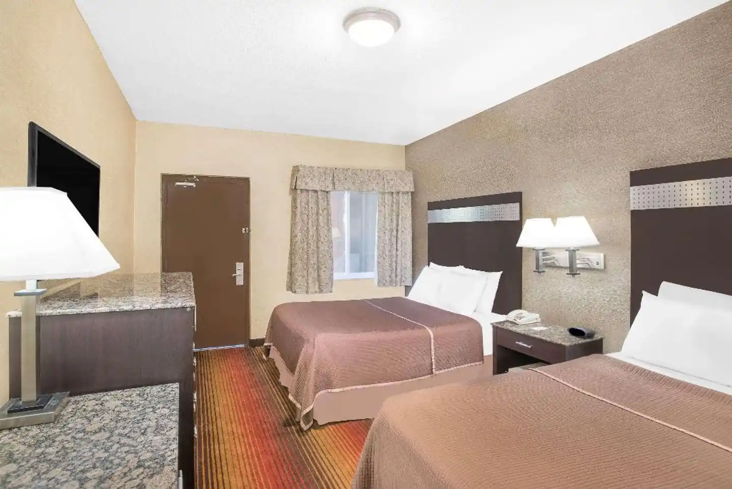 Howard Johnson by Wyndham North Bergen Wohnbeispiel