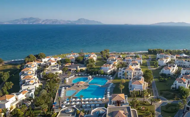 Neptune Luxury Resort Aussenansicht
