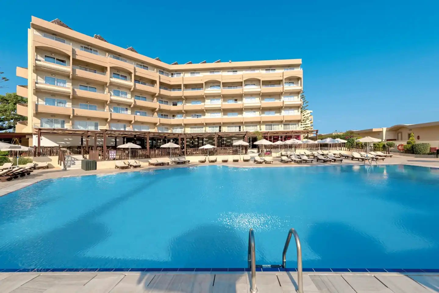Sun Beach Resort Pool