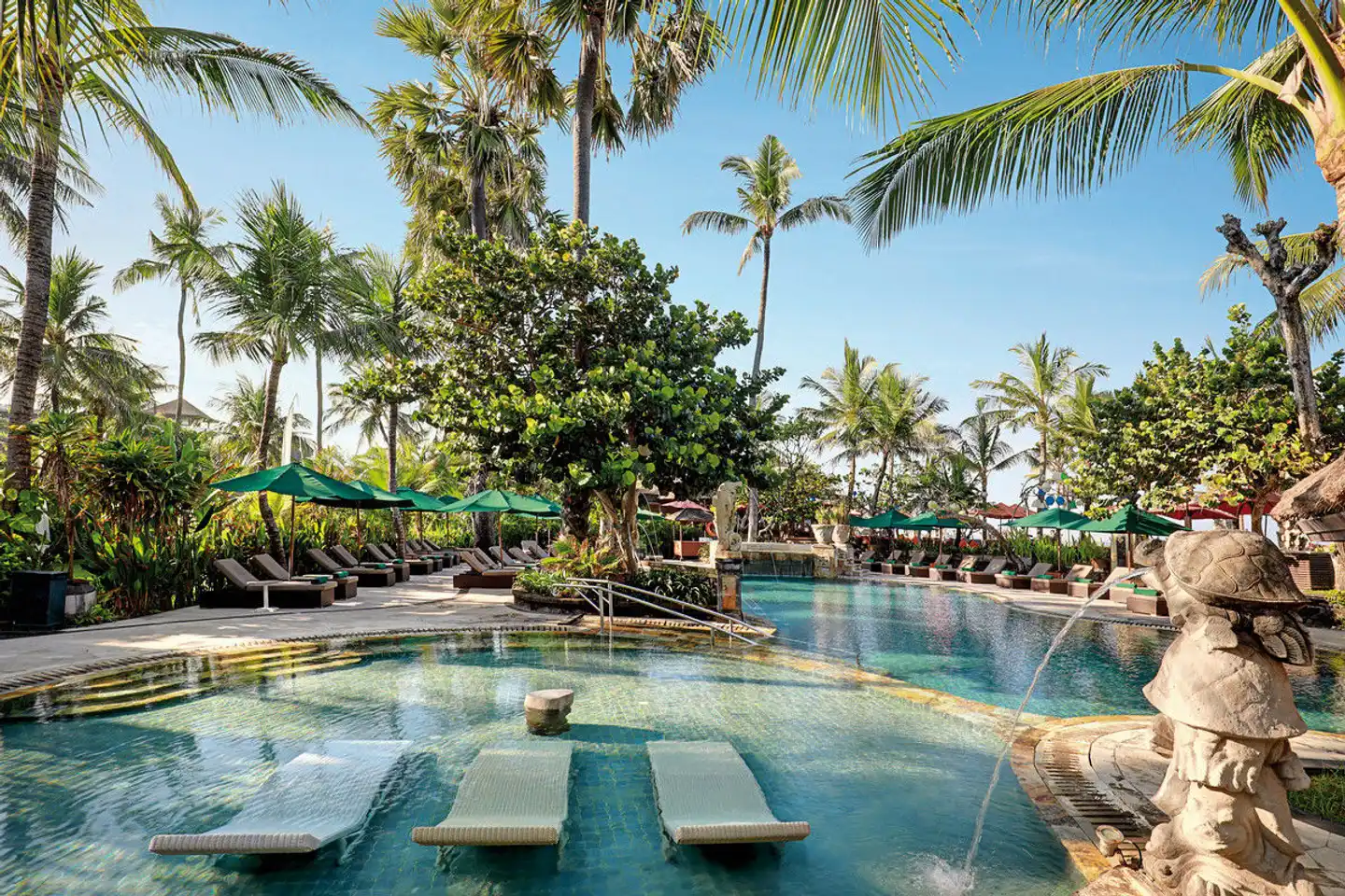 Legian Beach Hotel Pool