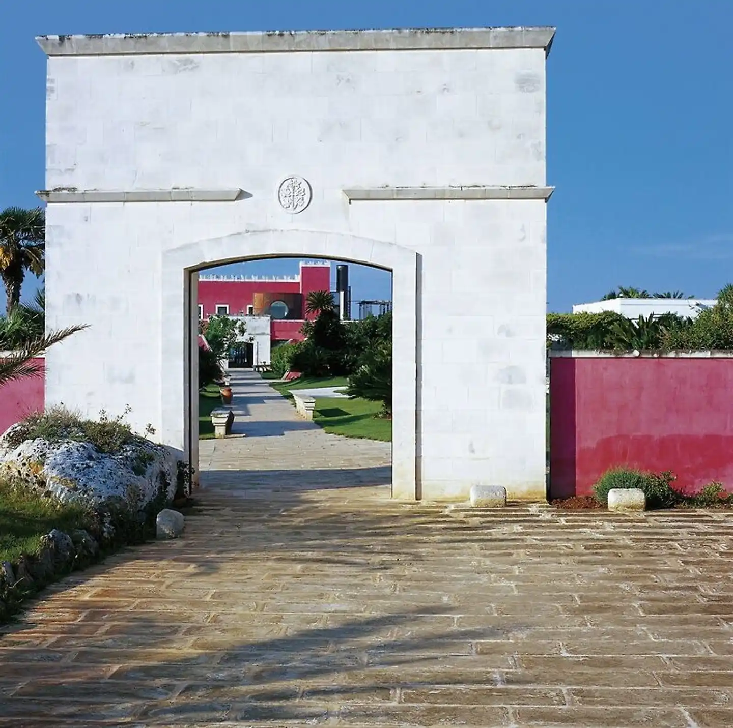 Grand Hotel Masseria Santa Lucia Aussenansicht