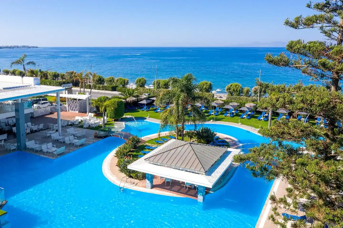 Oceanis Beach Hotel Aussenansicht