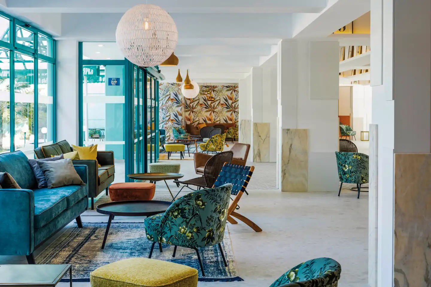 Zefir Beach Lobby
