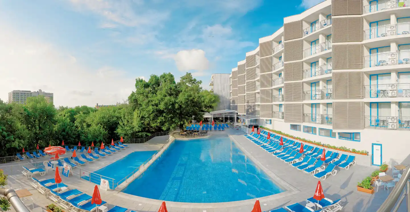 Slavey Pool