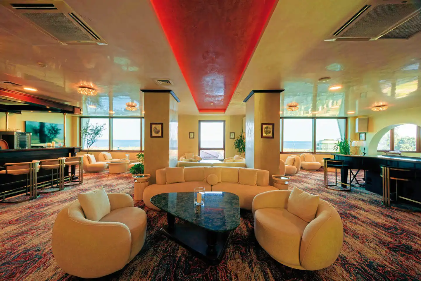 Admiral Lobby