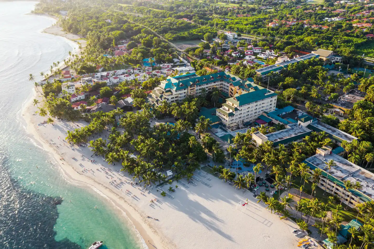 Coral Costa Caribe Beach Resort Aussenansicht