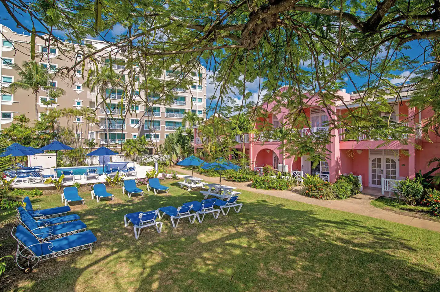 Dover Beach Hotel Garten