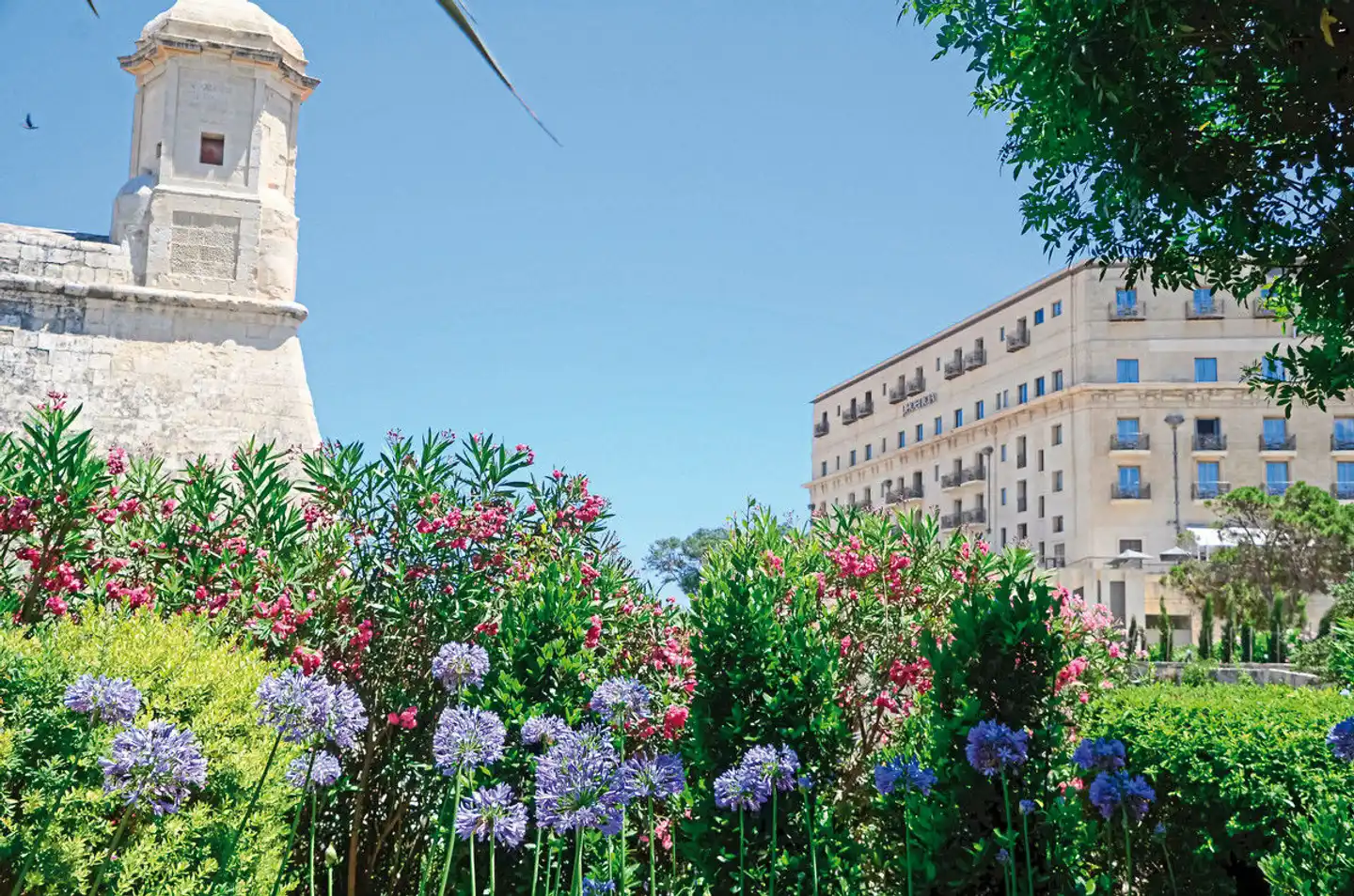 The Phoenicia Hotel Aussenansicht