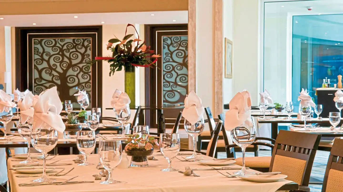 Radisson Blu Resort & Spa, Malta Golden Sands Restaurant