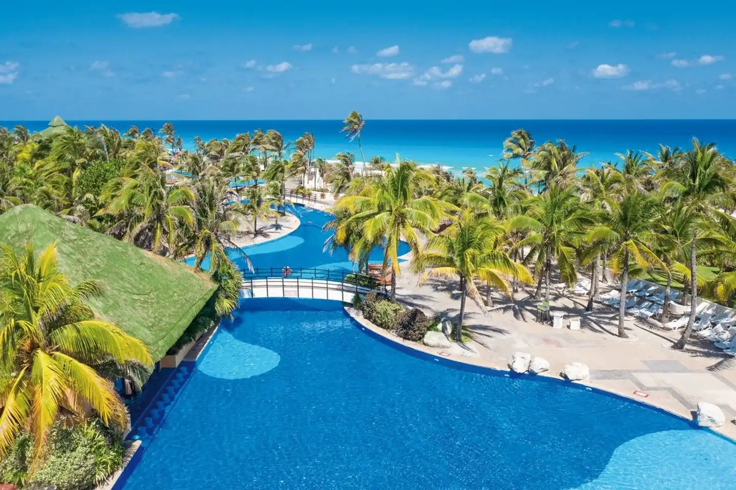 Grand Oasis Cancún Pool