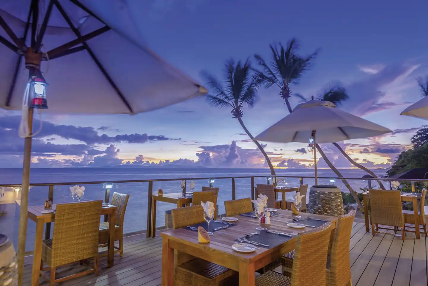 Coco de Mer & Black Parrot Suites Terrasse