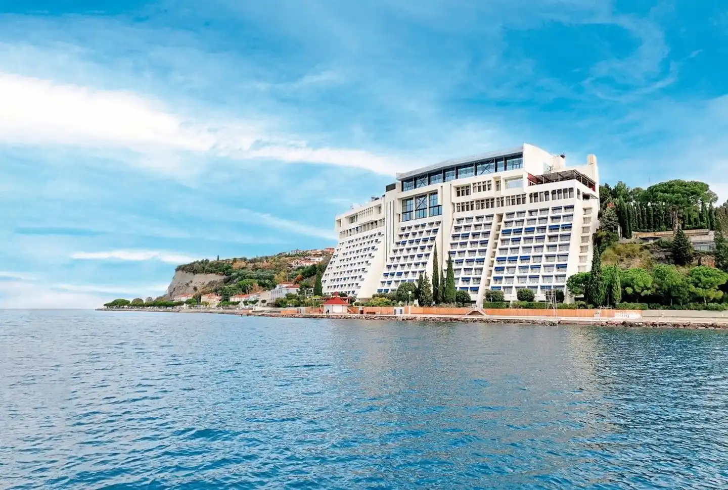 Grand Hotel Bernardin Aussenansicht