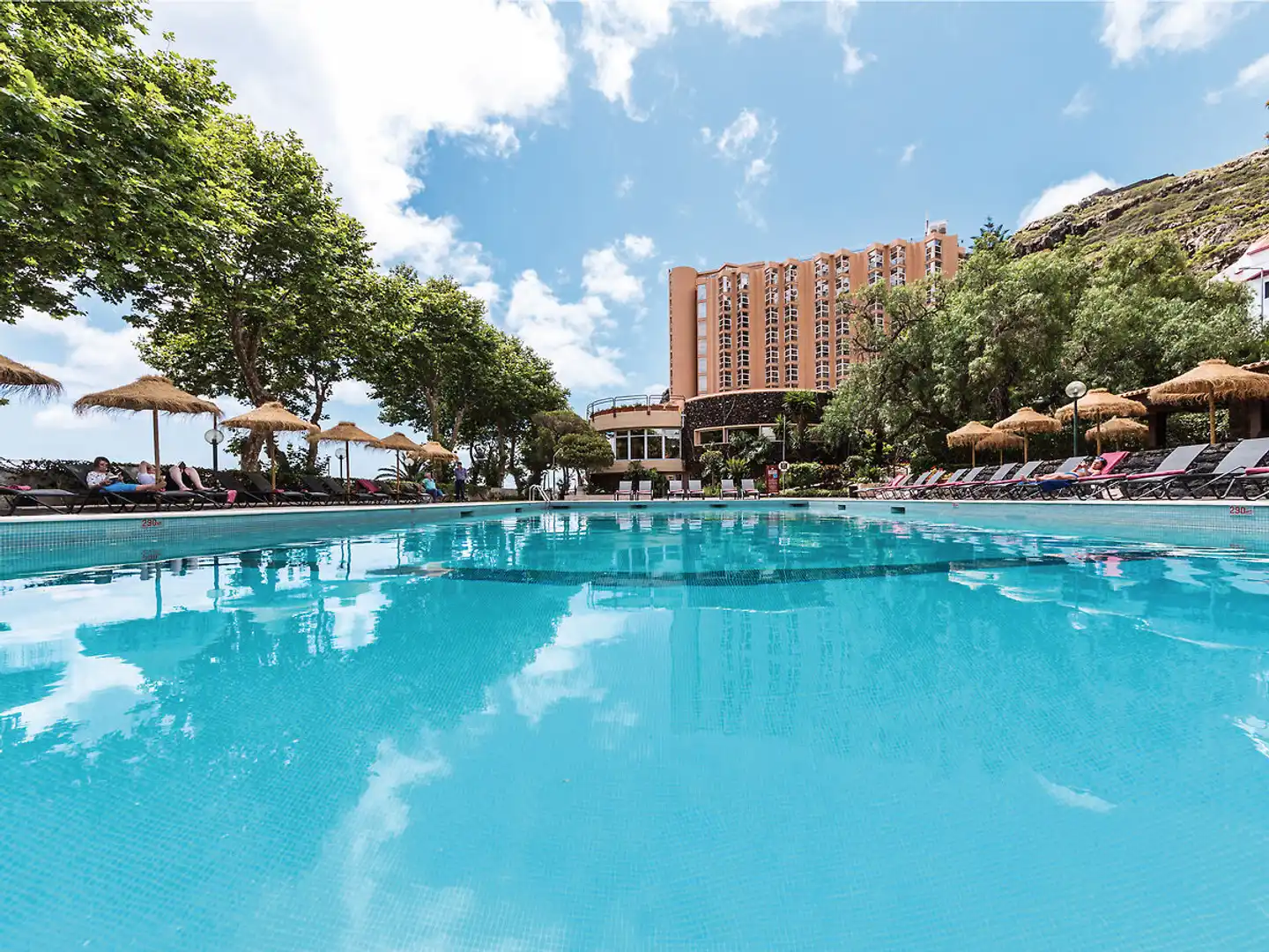 Dom Pedro Madeira Pool