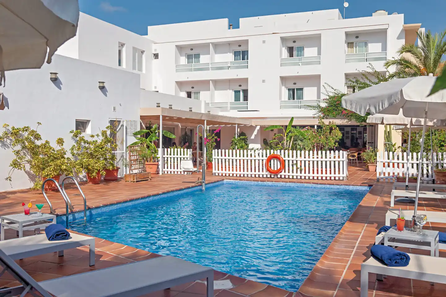 Roca Plana Pool