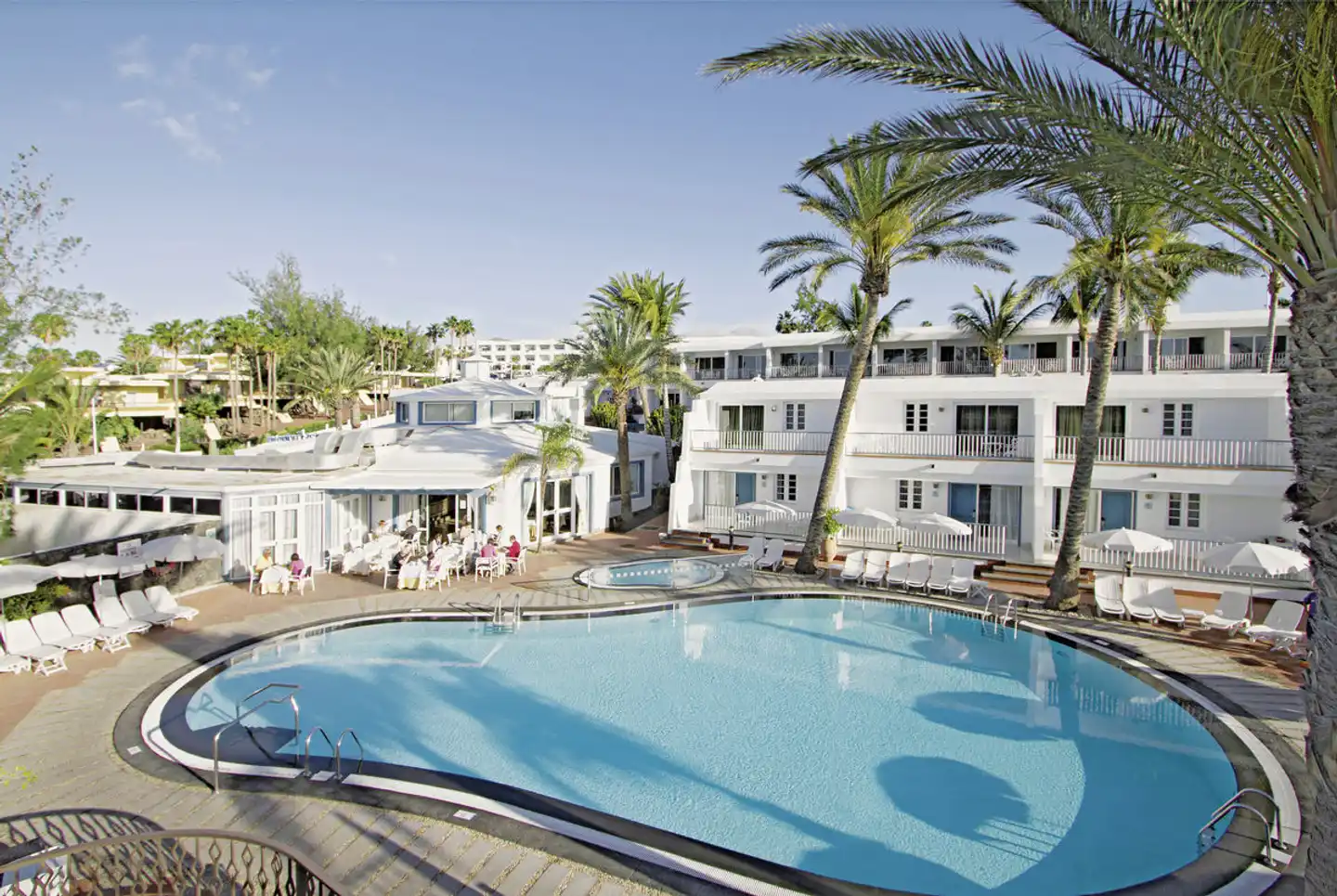 Plus Fariones Apartamentos Pool