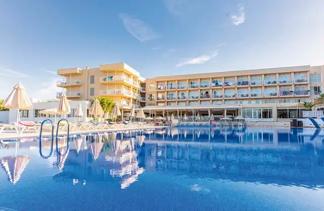 Minura Sur Menorca Aussenansicht