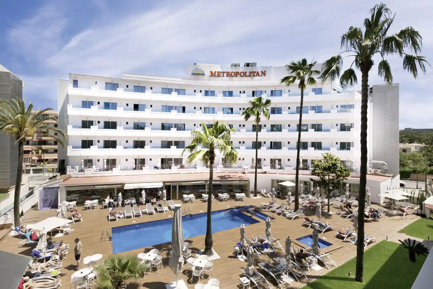Metropolitan Playa Aussenansicht