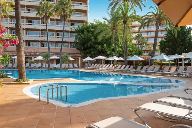 Valentin Reina Paguera Pool