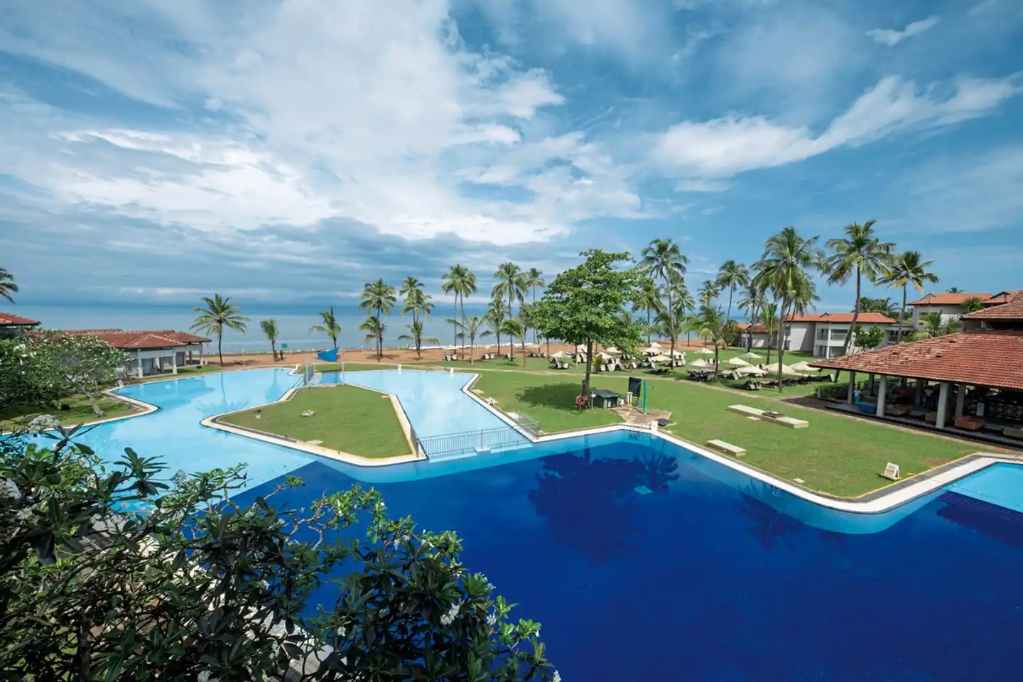 Club Hotel Dolphin Pool