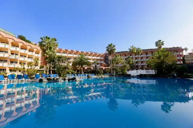 Puerto Palace Pool