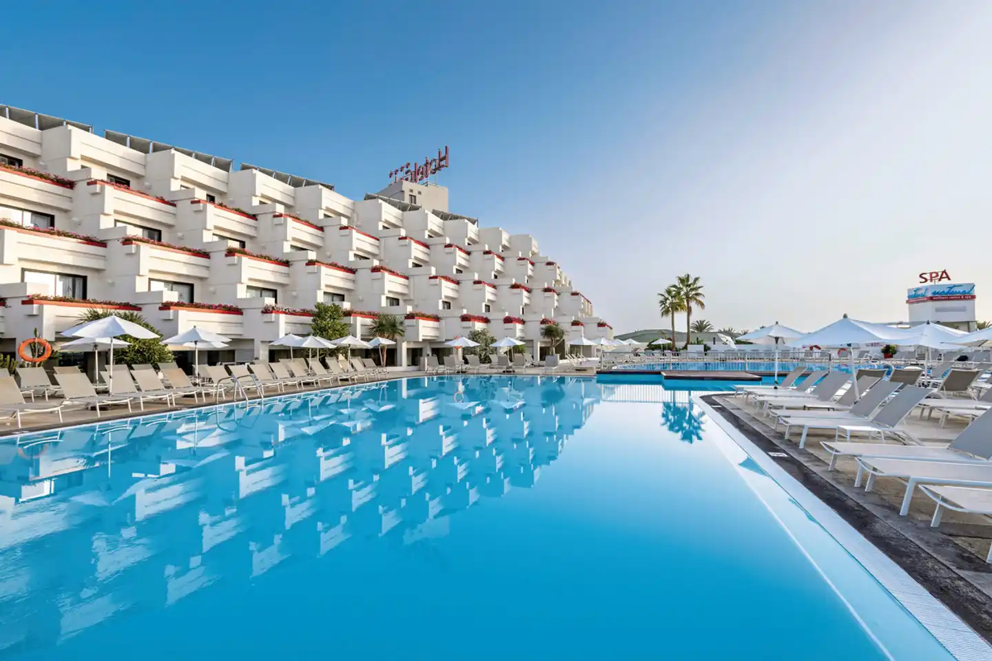 Alexandre Hotel Gala Pool