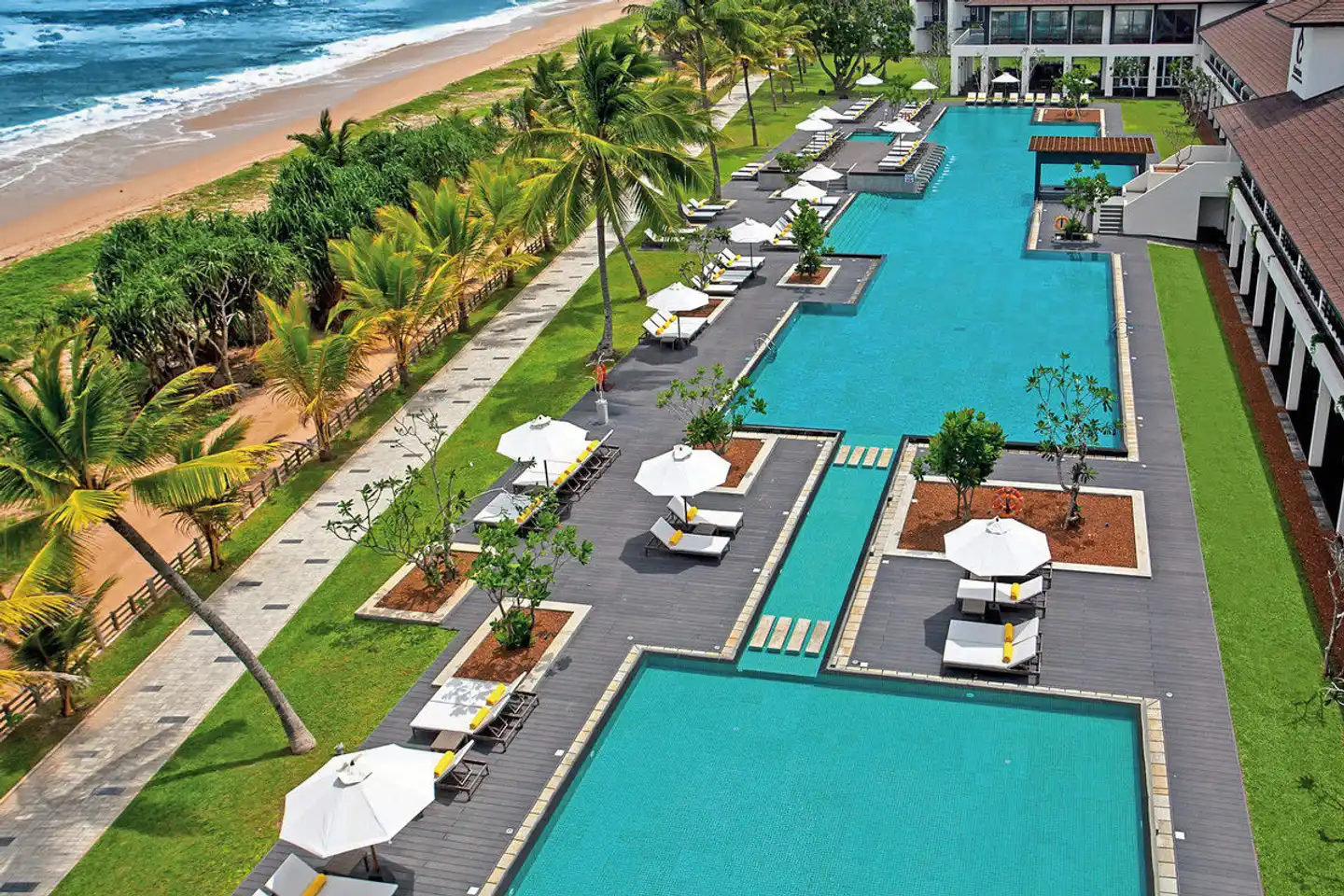 NH Bentota Ceysands Resort Pool