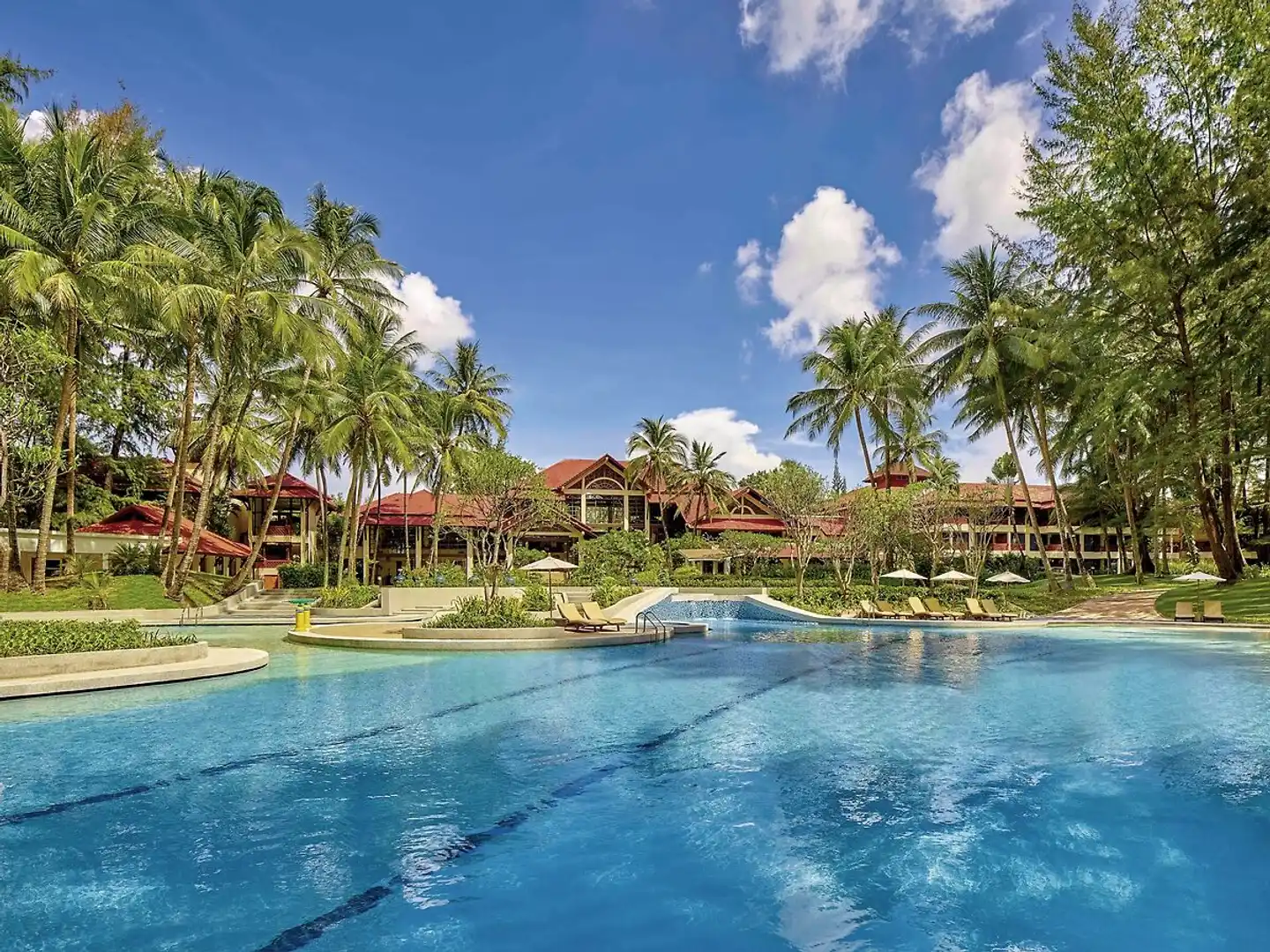 Dusit Thani Laguna Phuket Pool