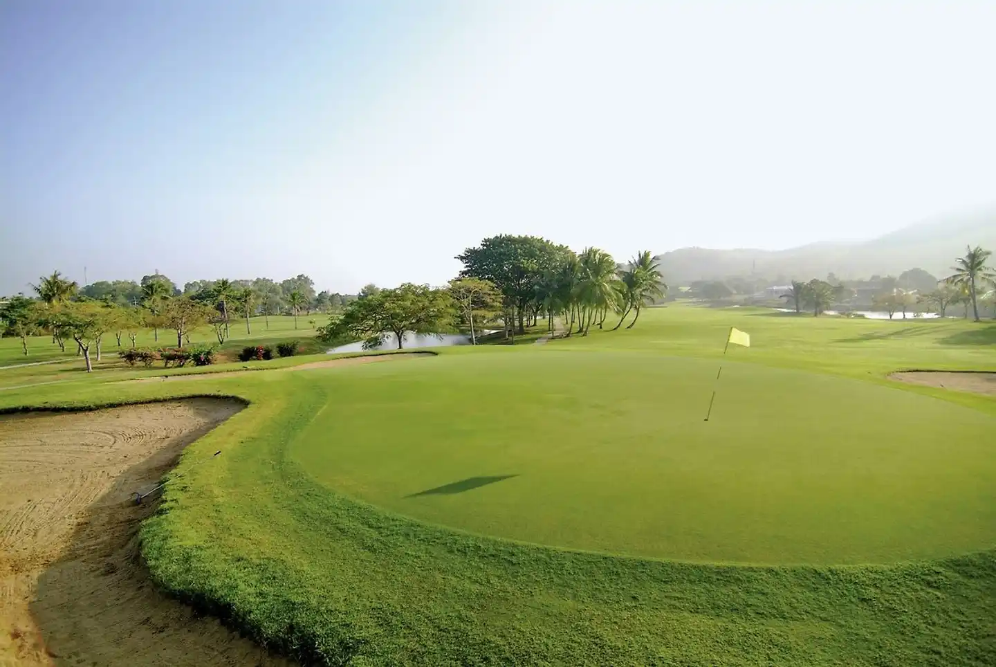 Centara Grand Beach Resort & Villas Hua Hin Landschaft