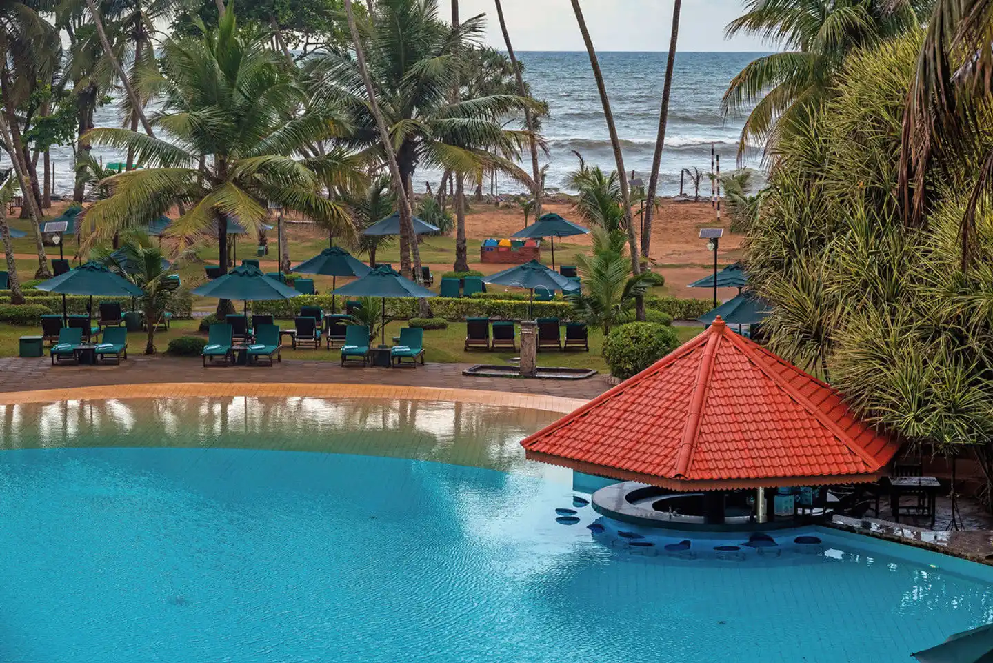 Royal Palms Beach Hotel Pool