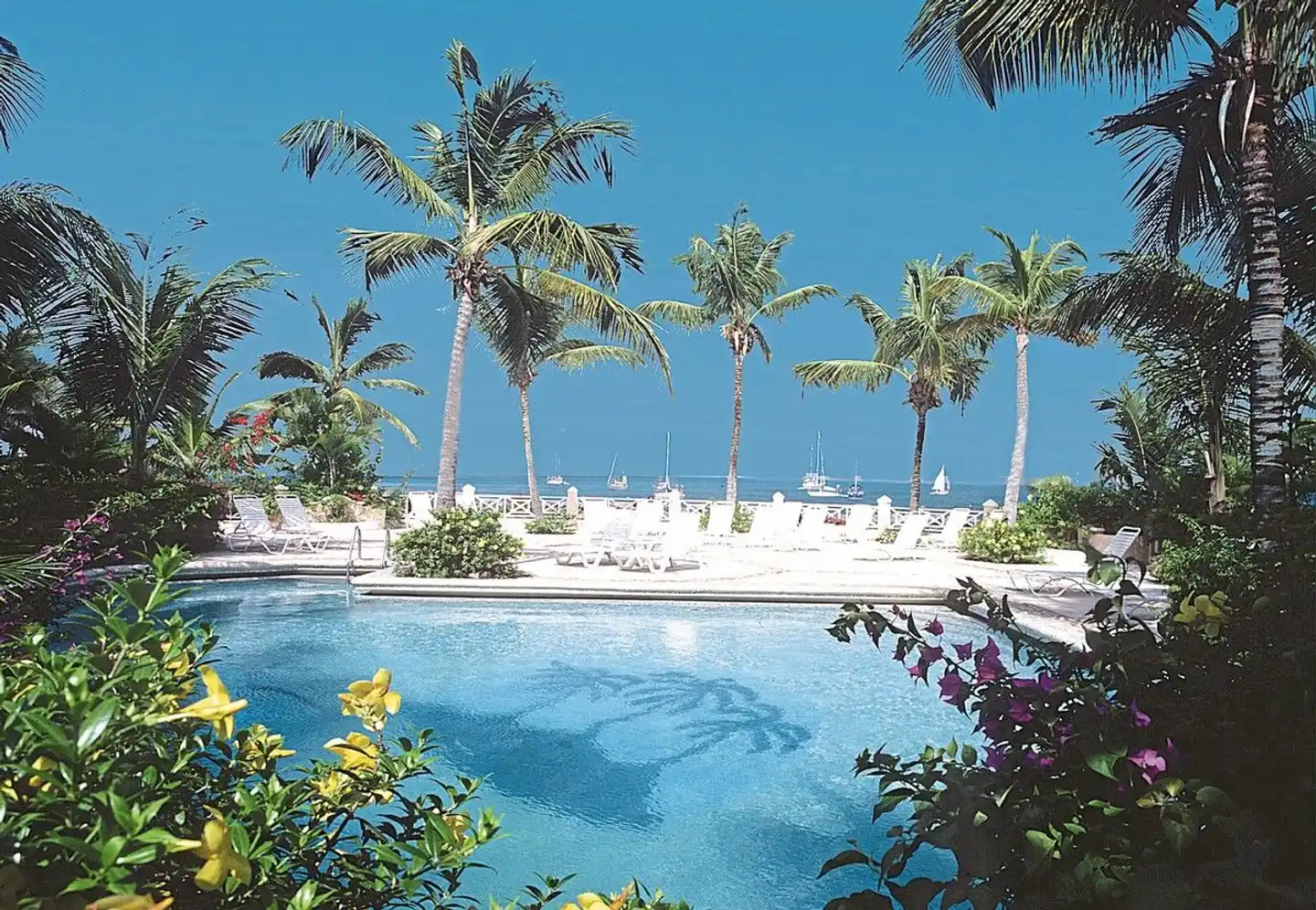 Coco Reef Resort & Spa Pool