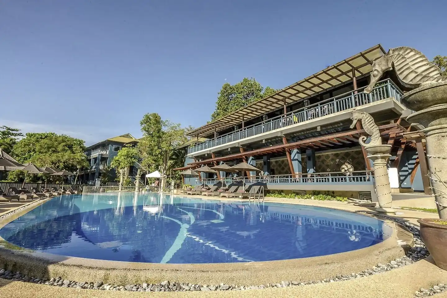 Peace Laguna Resort Pool
