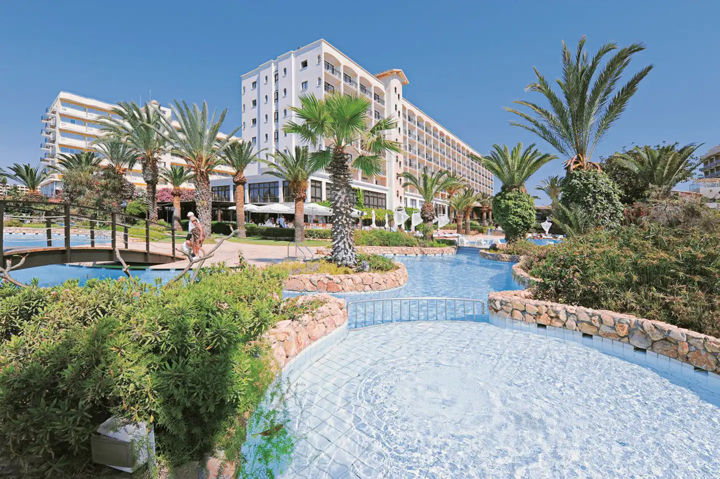 Sandy Beach Hotel & Spa Aussenansicht