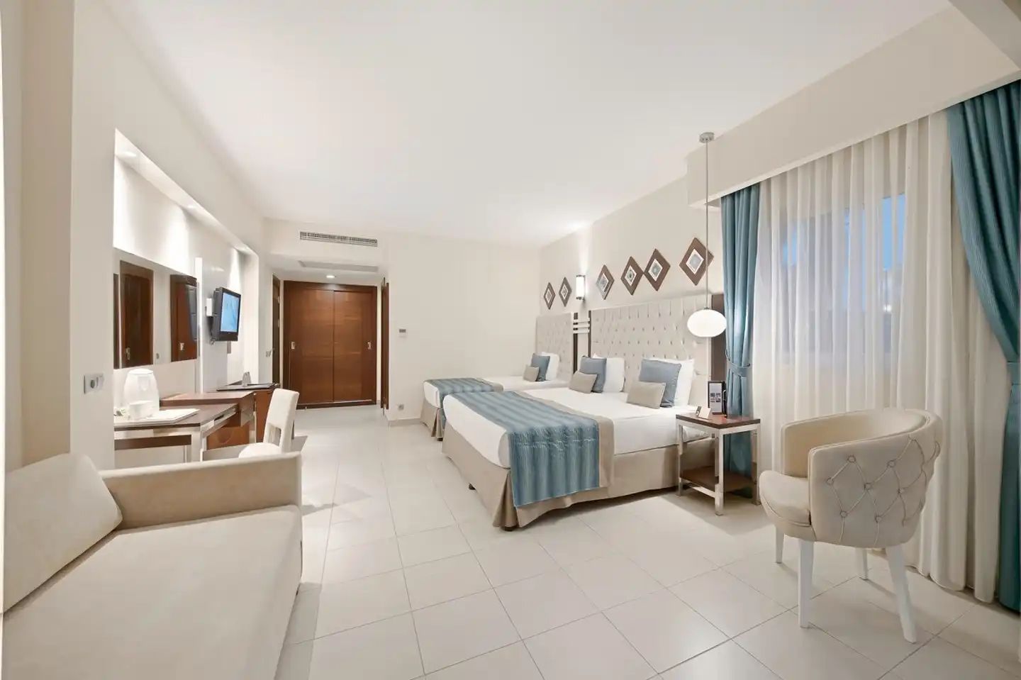 Kamelya Aishen K-Club Lobby