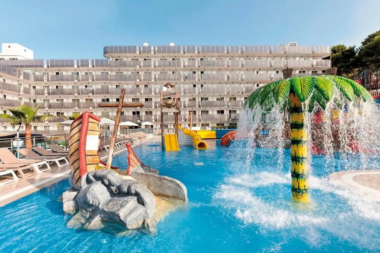 Best Cap Salou Pool