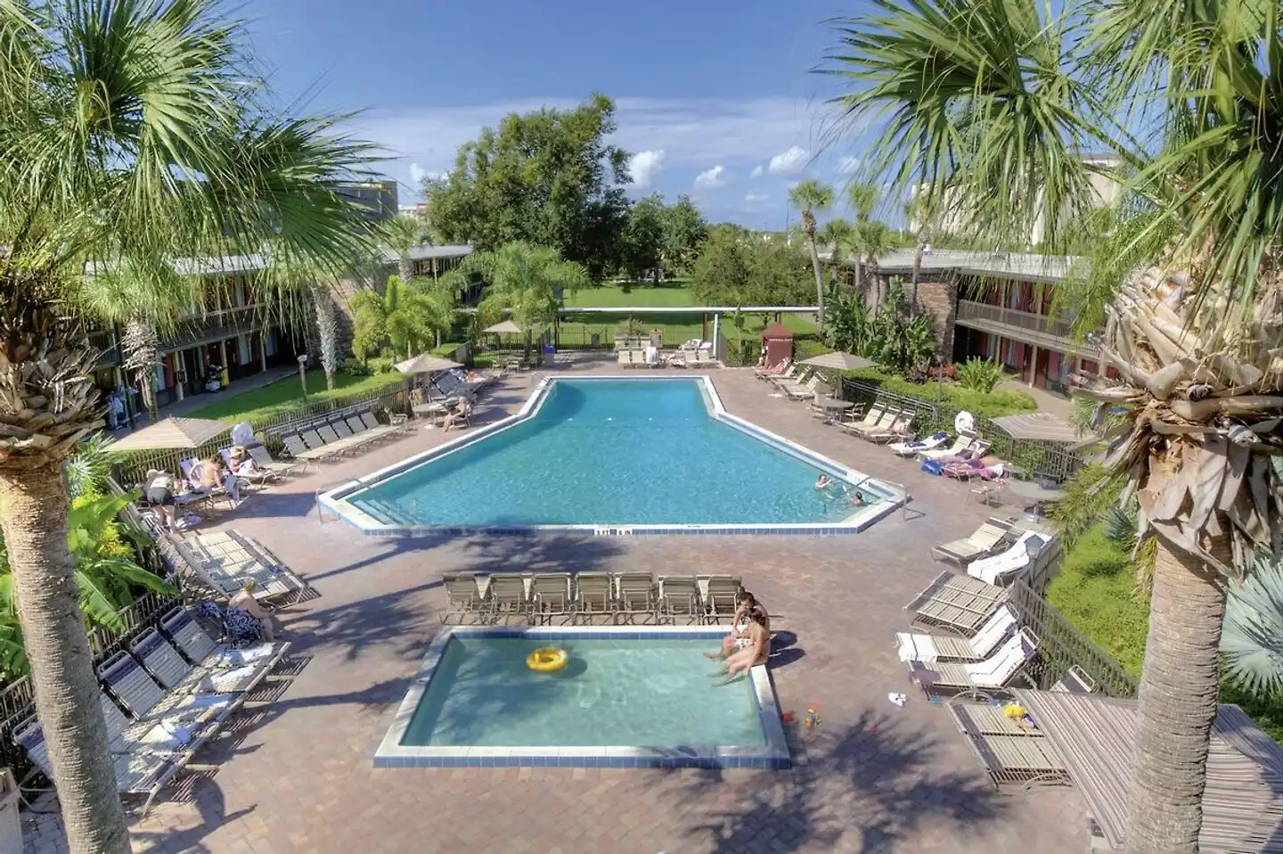 Rosen Inn International Pool