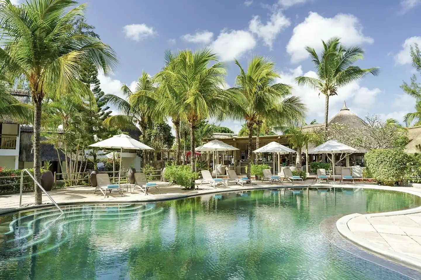Coin de Mire Attitude Pool