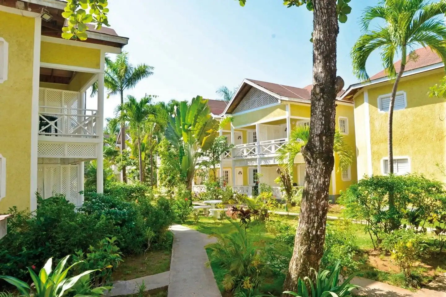 Merril's Beach Resort Aussenansicht