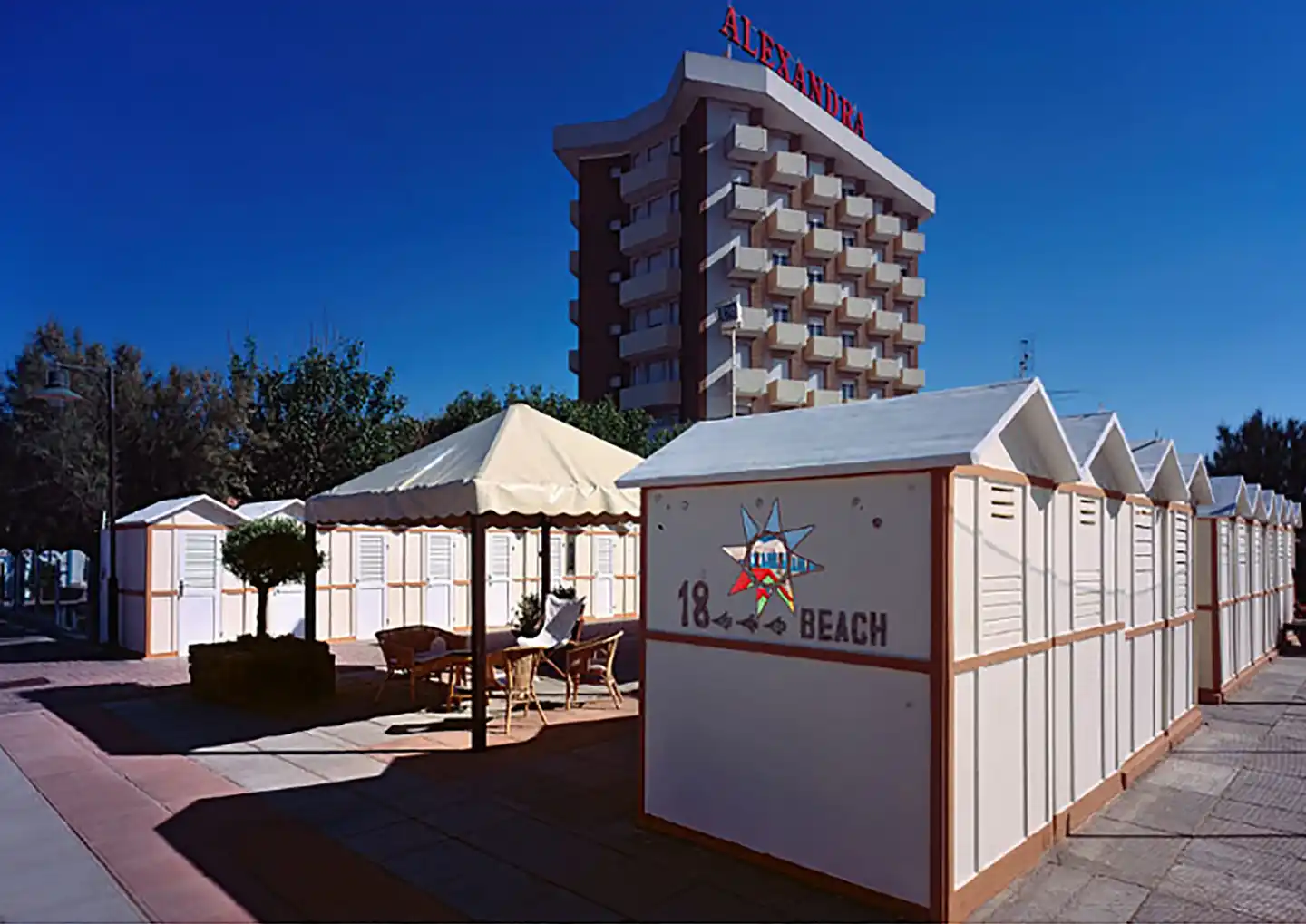 Alexandra Plaza Hotel Terrasse