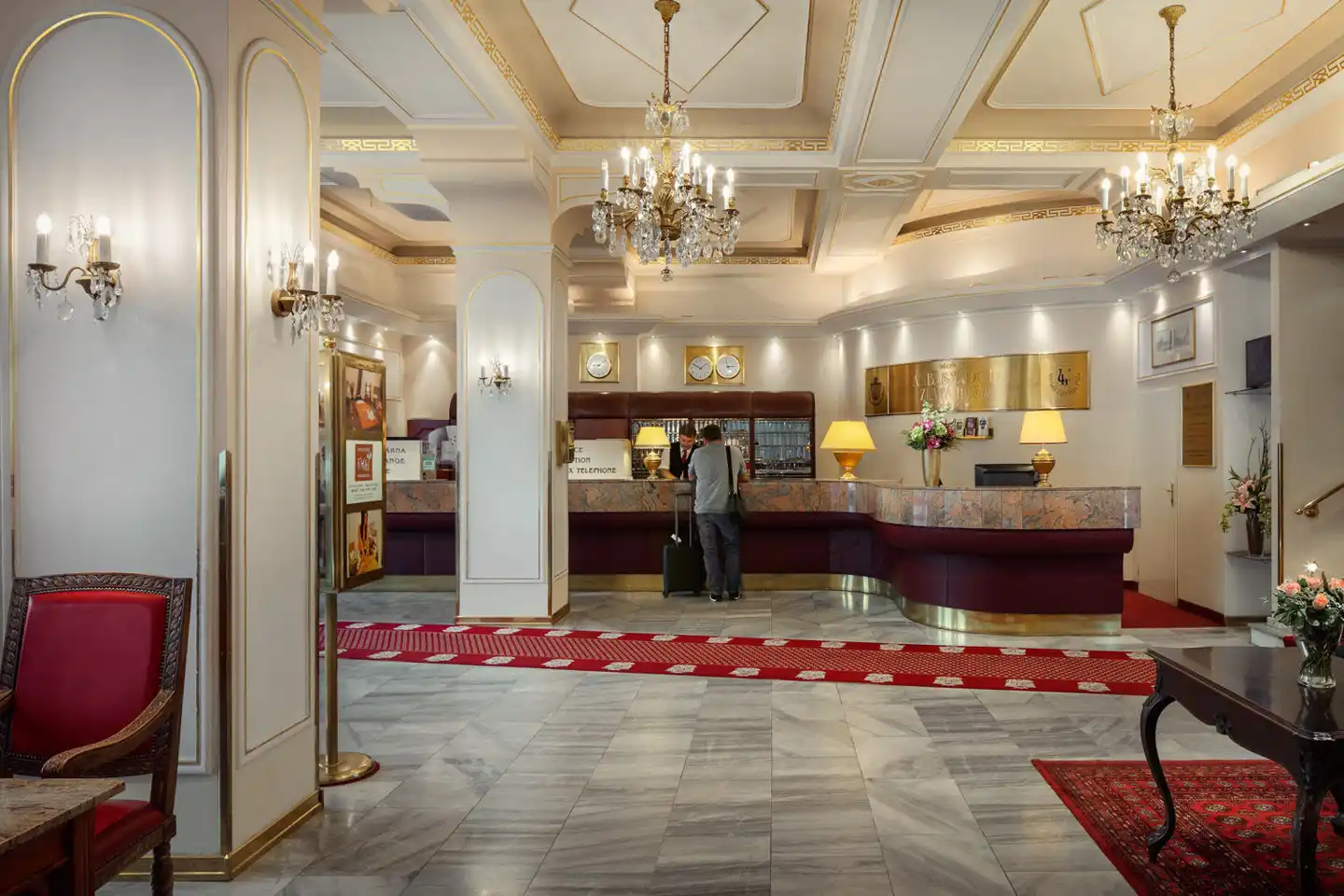 Ambassador Zlata Husa Lobby
