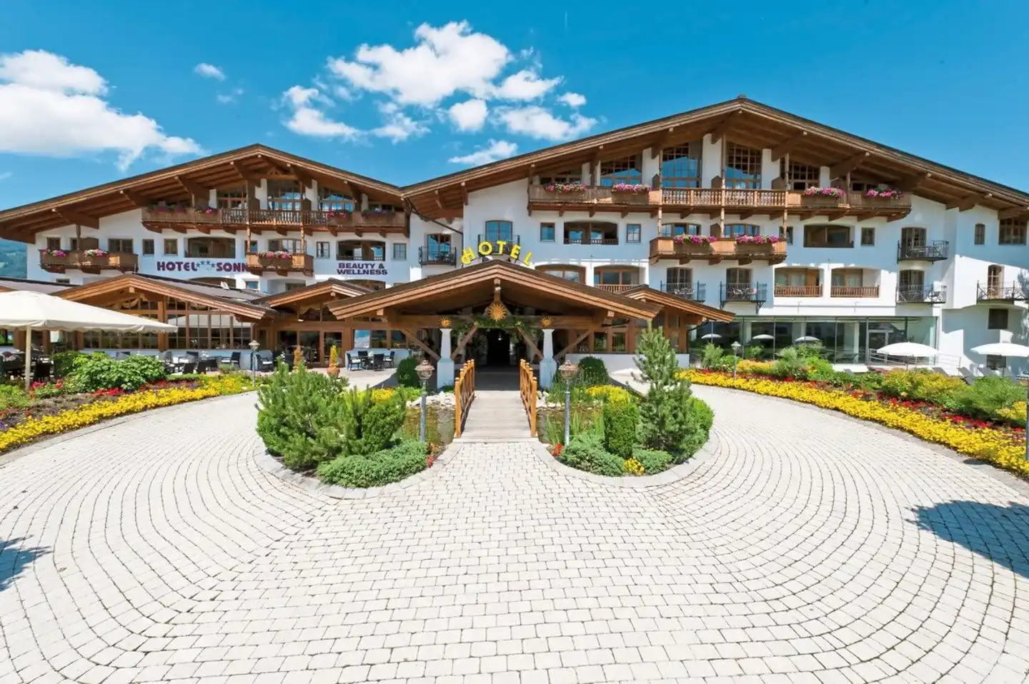 Hotel Sonne Aussenansicht