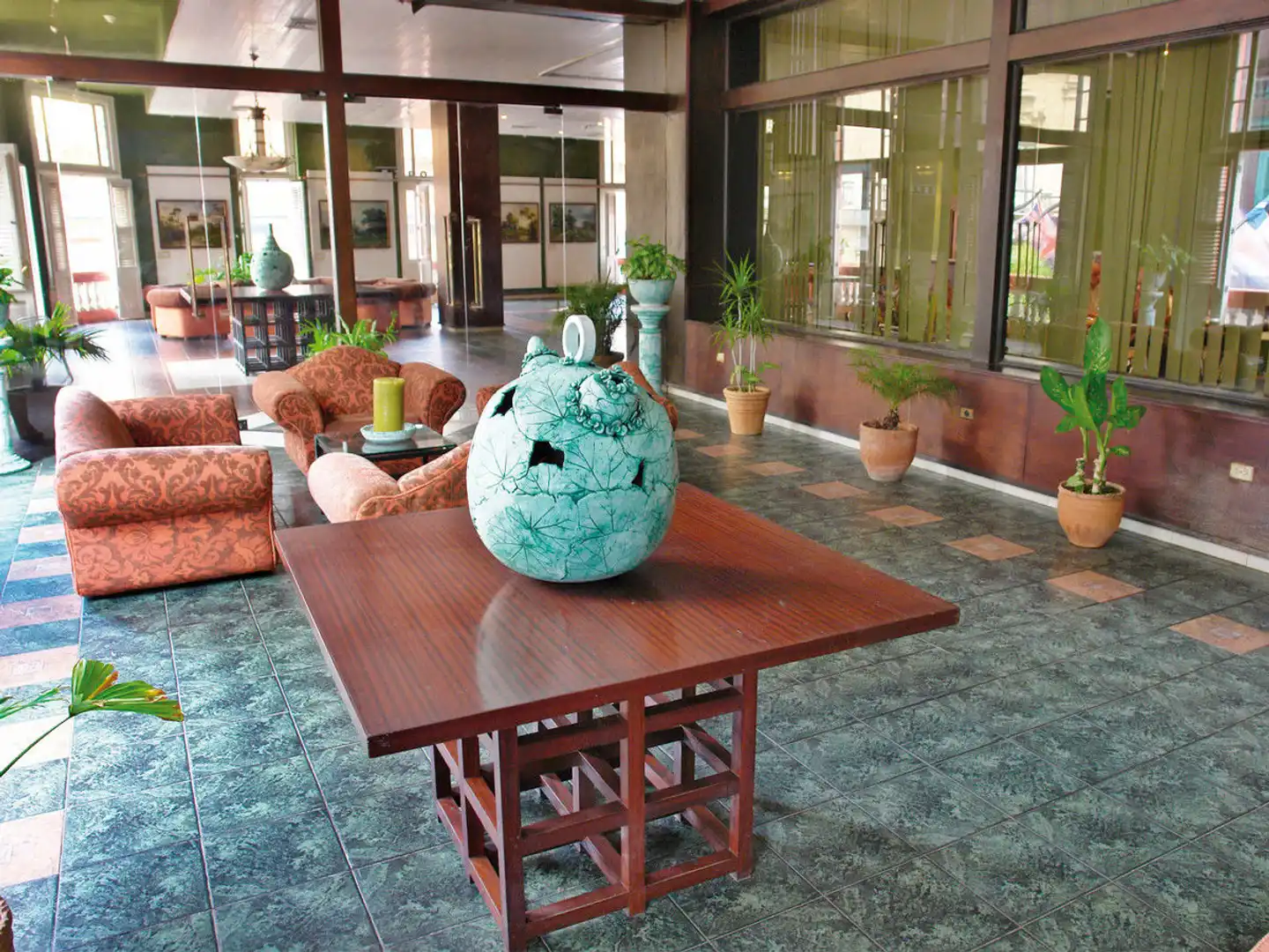 Ambos Mundos Lobby