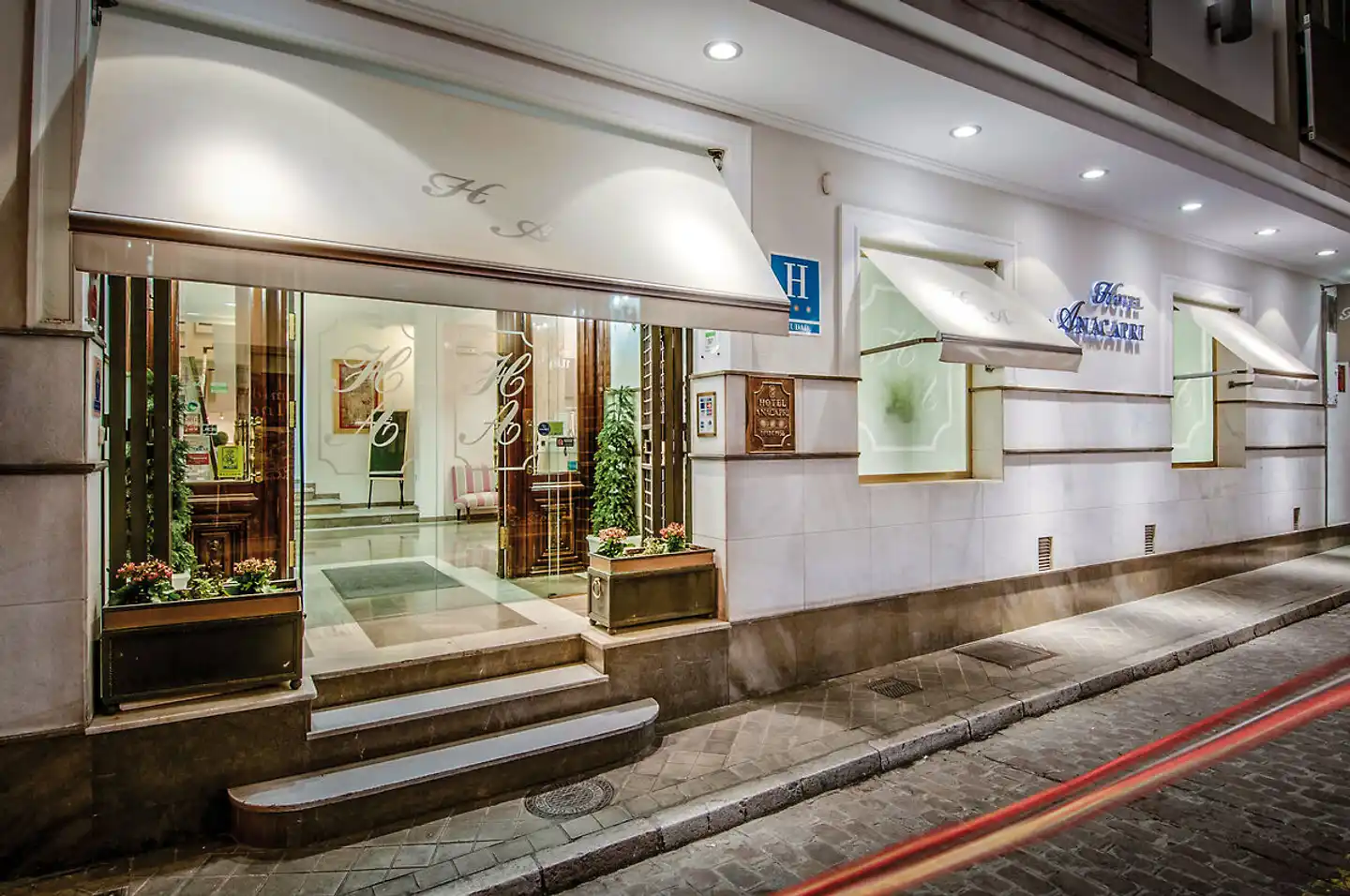 Anacapri Lobby