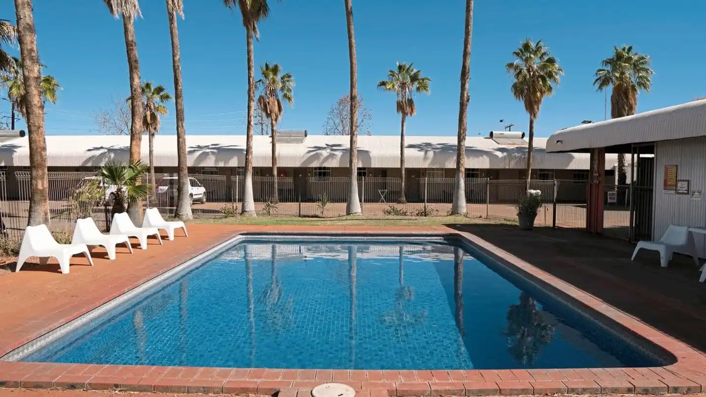 Bluestone Motor Inn Pool