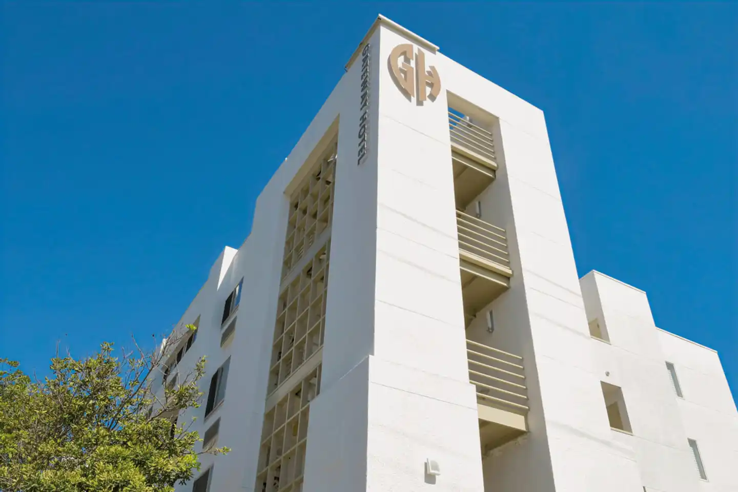 Gateway Hotel Santa Monica Aussenansicht