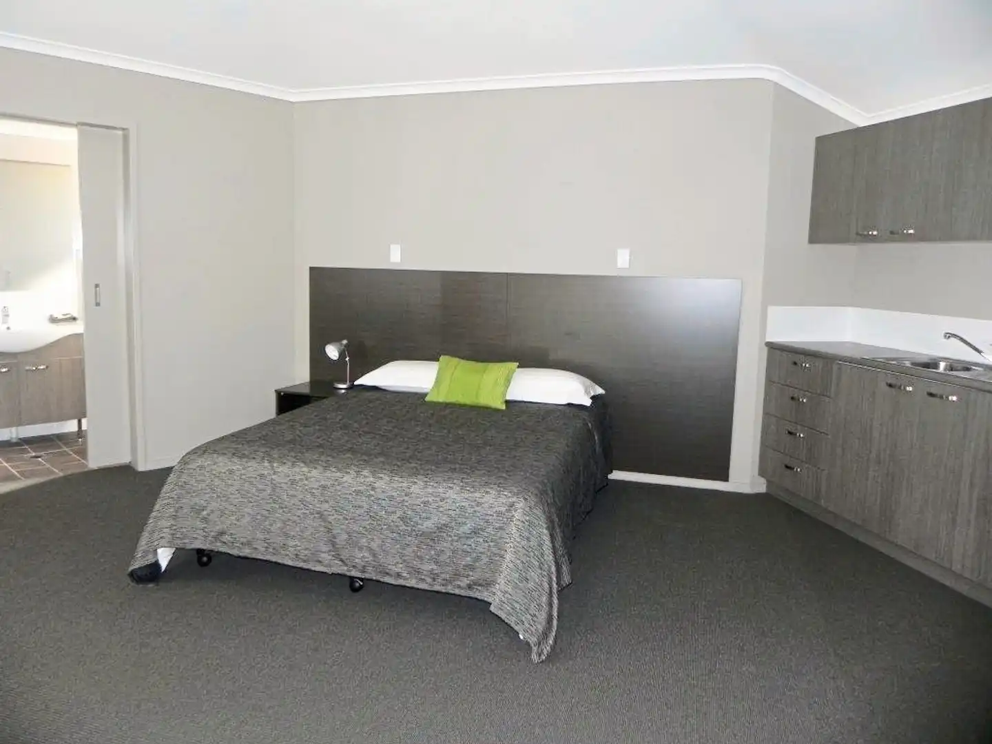 Bluestone Motor Inn Wohnbeispiel