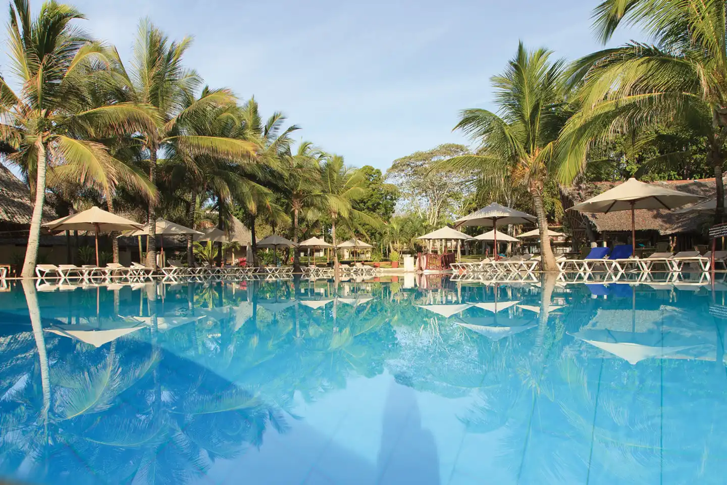 Baobab Beach Resort & Spa Pool